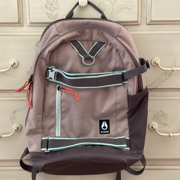 Nixon Gamma Skateboard Backpack-Sahara Unisex - Picture 2 of 6